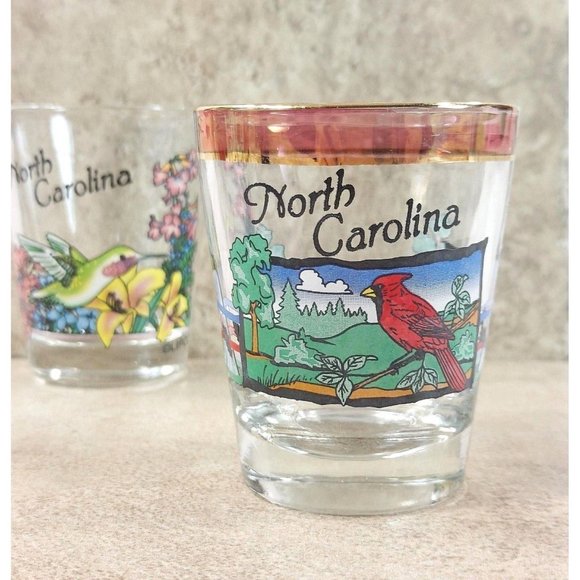 North Caroline Shot Glass Set of 2 Red Yellow Bird Souvenir Travel Memorabilia - Picture 2 of 12